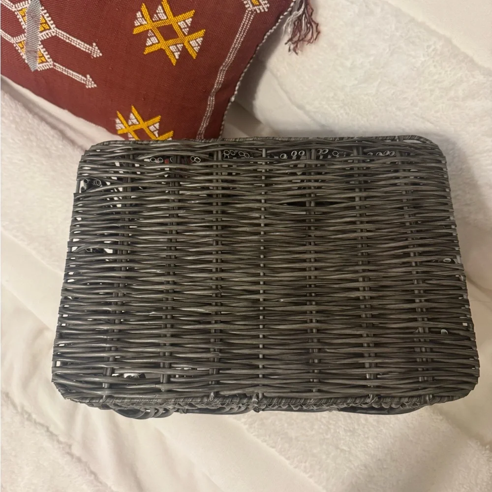Homegoods add both